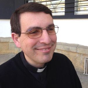 El párroco del Dulce Nombre de Bellavista ofrece ayuda para “sanar la homosexualidad”