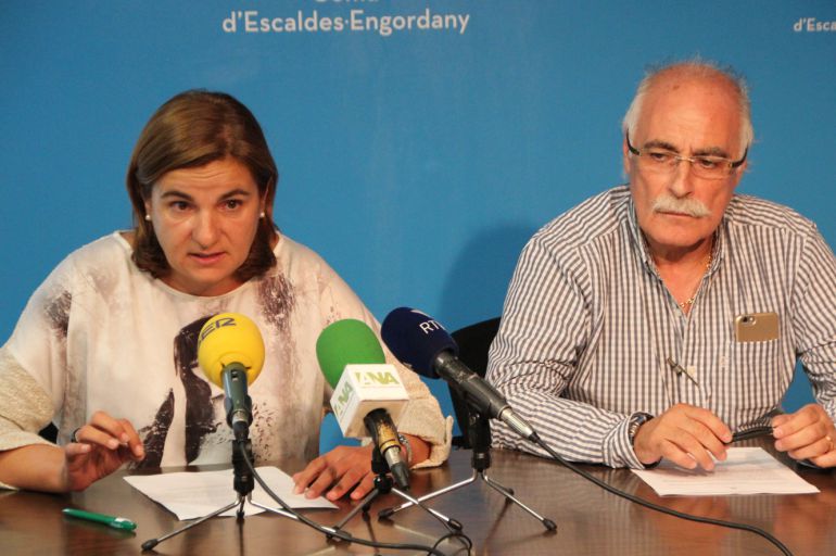 La cònsol major d'Escaldes-Engordany, Trini Martín, i el president de CAPESA, Eduard López.