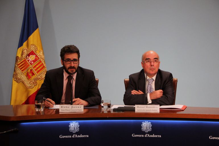 El ministre d'educació i l'ambaixador espanyol fan públics els continguts del nou acord sobre el centre unificat.