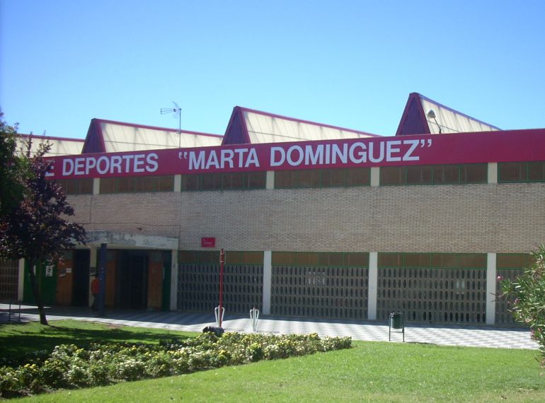 Imagen del cartel ccon el nombre de la atleta Marta Domínguez. 