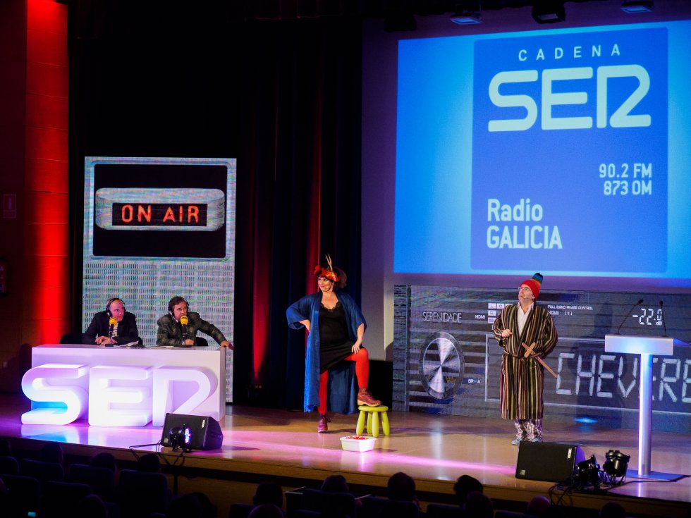 El grupo teatral Chévere en un momento de su actuación en la gala El grupo teatral Chévere en un momento de su actuación en la gala
