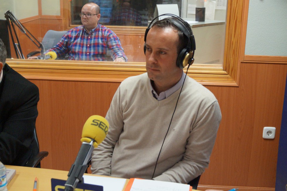 En segundo lugar, interveno el candidato de Ciudadanos, Onésimo González, que habló de la propuesta de contrato único y las medidas contra la corrupción En segundo lugar, interveno el candidato de Ciudadanos, Onésimo González, que habló de la propuesta de contrato único y las medidas contra la corrupción
