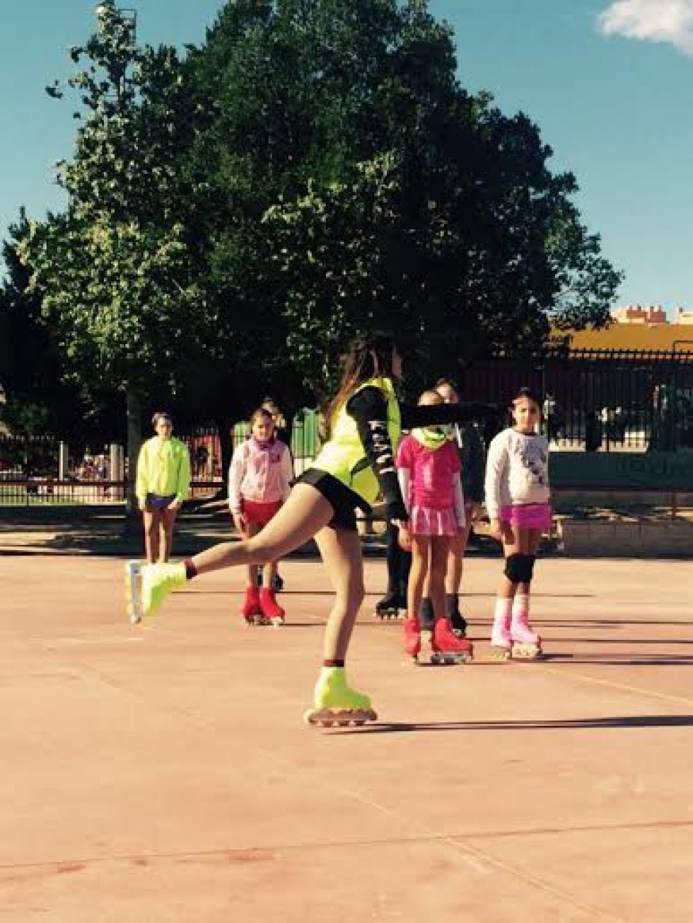 El equipo de Patinaje Artístico en Línea de Elche Patina acude a campeonatos en Las Rozas (Madrid), Toulouse (Francia) y Milán (Italia) El equipo de Patinaje Artístico en Línea de Elche Patina acude a campeonatos en Las Rozas (Madrid), Toulouse (Francia) y Milán (Italia)