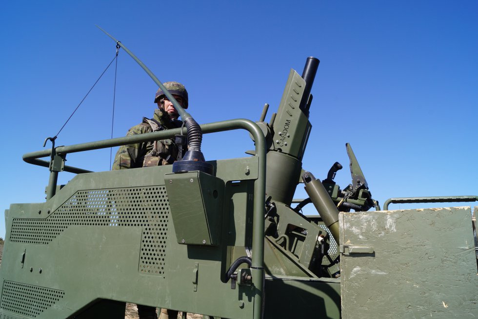 Uno de los nuevos vehículos adquirido por el ejército que lleva incluido un mortero Uno de los nuevos vehículos adquirido por el ejército que lleva incluido un mortero