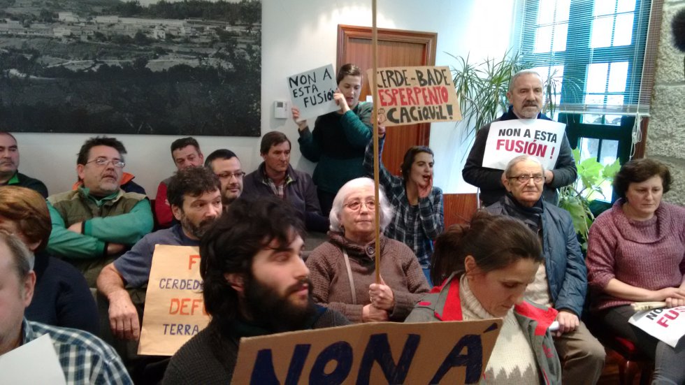 El pleno de Cerdedo en imágenes El pleno de Cerdedo en imágenes