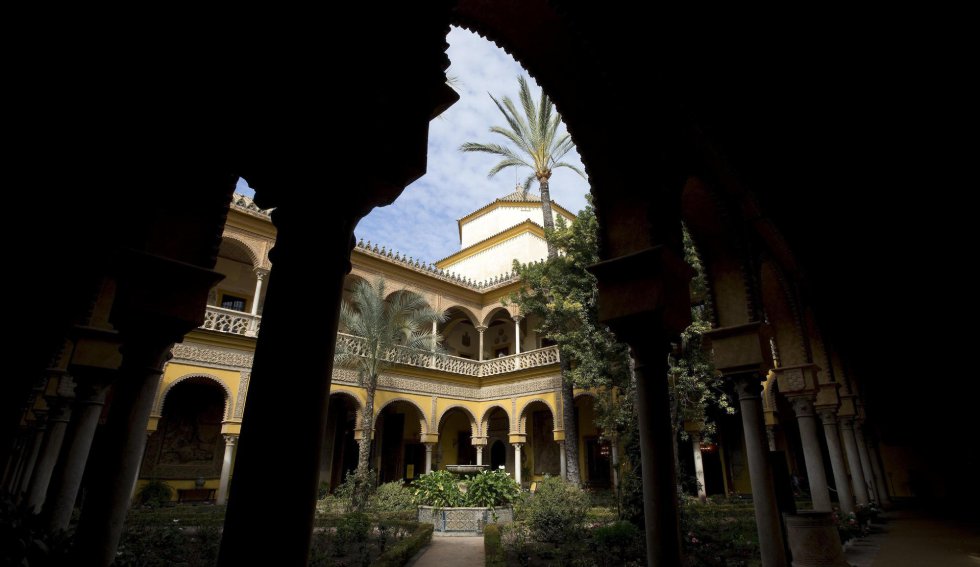 Patio Principal de la Casa Palacio de las Dueñas Patio Principal de la Casa Palacio de las Dueñas