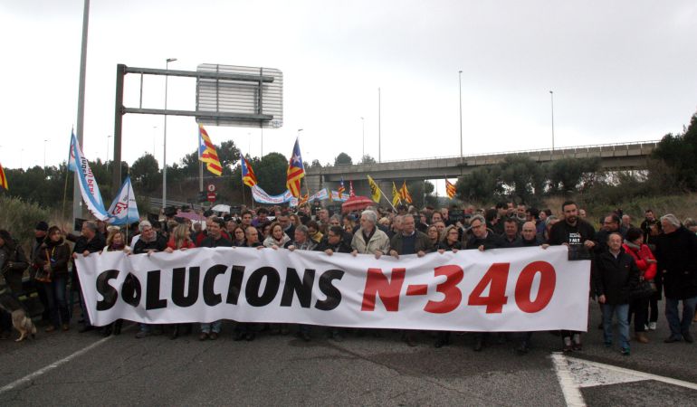 N-340: Bloqueig Viari Per Reclamar La Gratuïtat De L'AP-7 A La ...