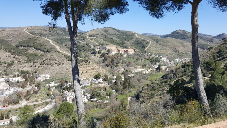 Valle del río Darro(Granada) desde la Silla del Moro