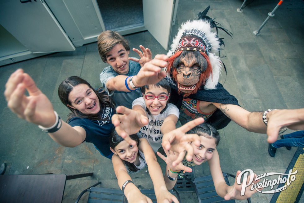 Los Forious Monkey House en el Backstage a punto de salir al escenario Los Forious Monkey House en el Backstage a punto de salir al escenario