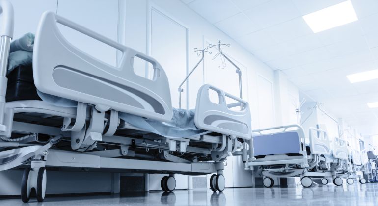 Sanidad: Cierre indefinido del 26% de las camas del Hospital Virgen de la Poveda