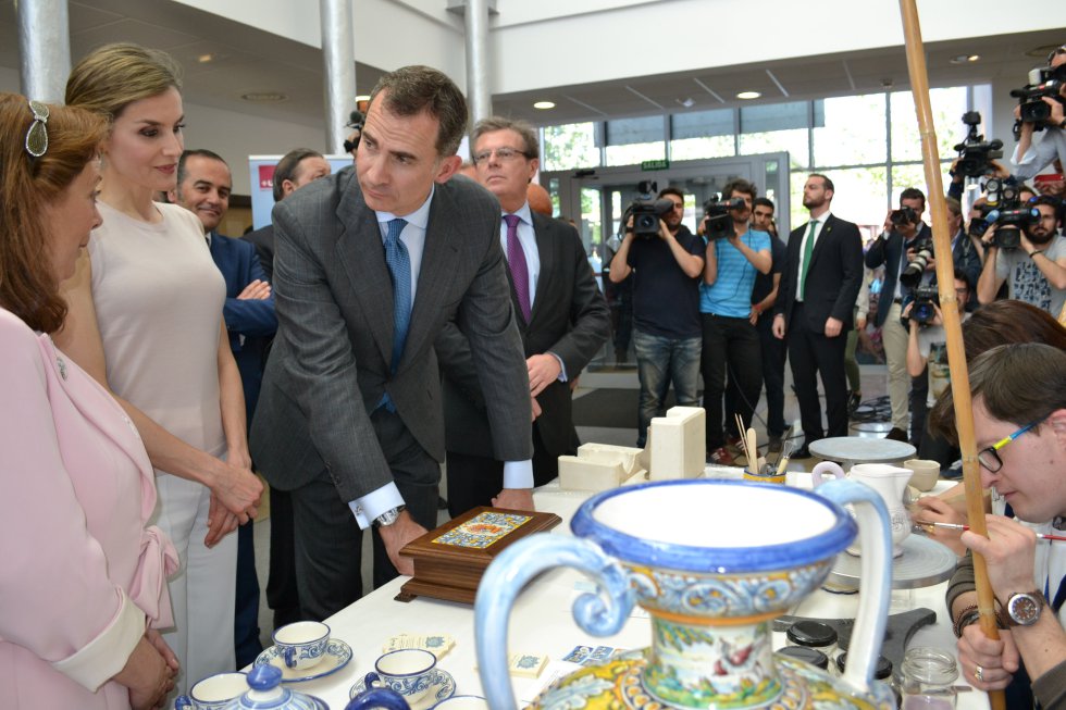 Visita de SS.MM los Reyes a la UCLM de Talavera de la Reina Visita de SS.MM los Reyes a la UCLM de Talavera de la Reina