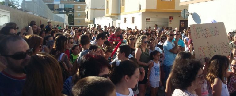Protesta de los padres del colegio Reggio de Puerto Real