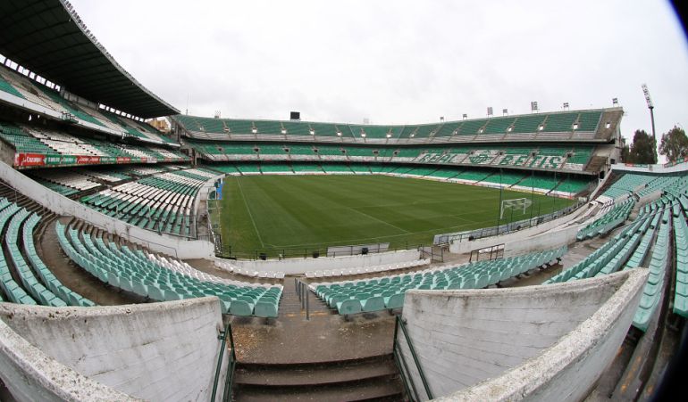 El jueves comienza la demolición de gol sur del Benito Villamarín