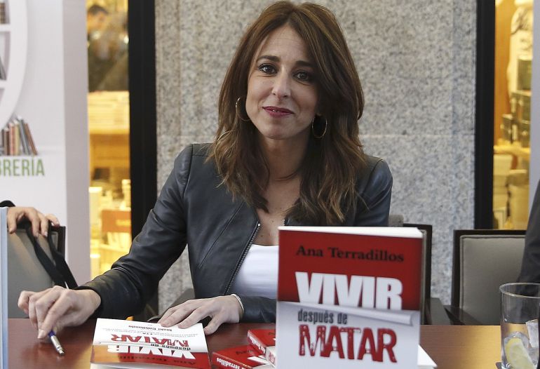 Ana Terradillos: 'Vivir después de matar' ha sido un libro "difícil de escribir"
