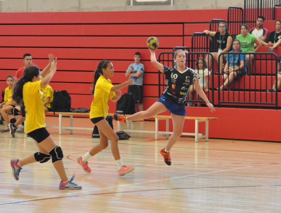 XV Torneo Internacional de Balonmano "ELDA HANDBALL CUP" XV Torneo Internacional de Balonmano "ELDA HANDBALL CUP"