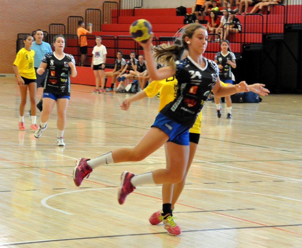 XV Torneo Internacional de Balonmano "ELDA HANDBALL CUP" XV Torneo Internacional de Balonmano "ELDA HANDBALL CUP"