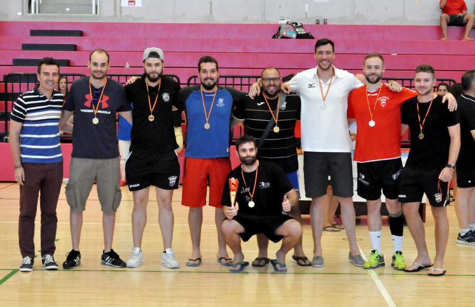 Entrega de Trofeos del XV Torneo Internacional de Balonmano "ELDA HANDBALL CUP" Entrega de Trofeos del XV Torneo Internacional de Balonmano "ELDA HANDBALL CUP"