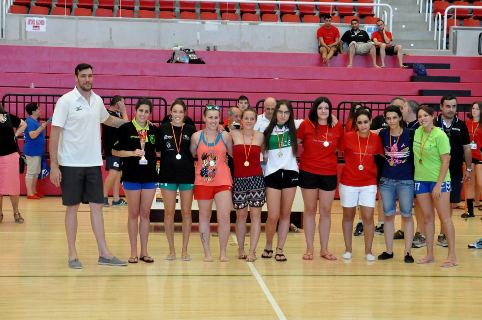 Entrega de Trofeos del XV Torneo Internacional de Balonmano "ELDA HANDBALL CUP" Entrega de Trofeos del XV Torneo Internacional de Balonmano "ELDA HANDBALL CUP"