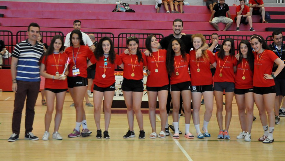 Entrega de Trofeos del XV Torneo Internacional de Balonmano "ELDA HANDBALL CUP" Entrega de Trofeos del XV Torneo Internacional de Balonmano "ELDA HANDBALL CUP"