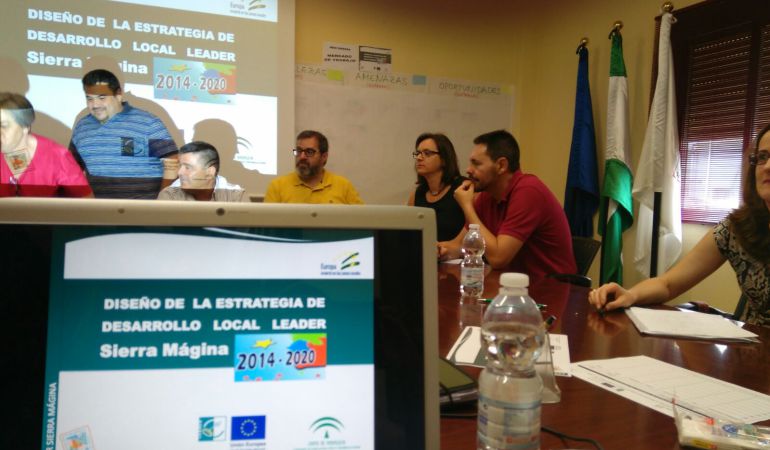 Reunión de la Mesa temática sobre Mercado de Trabajo en el Grupo de Desarrollo Rural Sierra Mágina