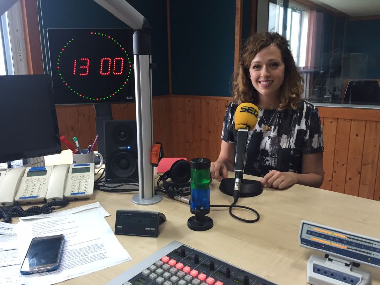 Marián Sánchez en el estudio de Radio Santander