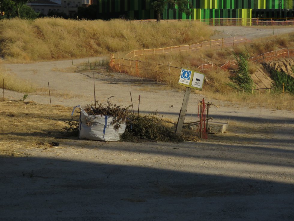 Restos de las obras tras la demolición del estadio Restos de las obras tras la demolición del estadio