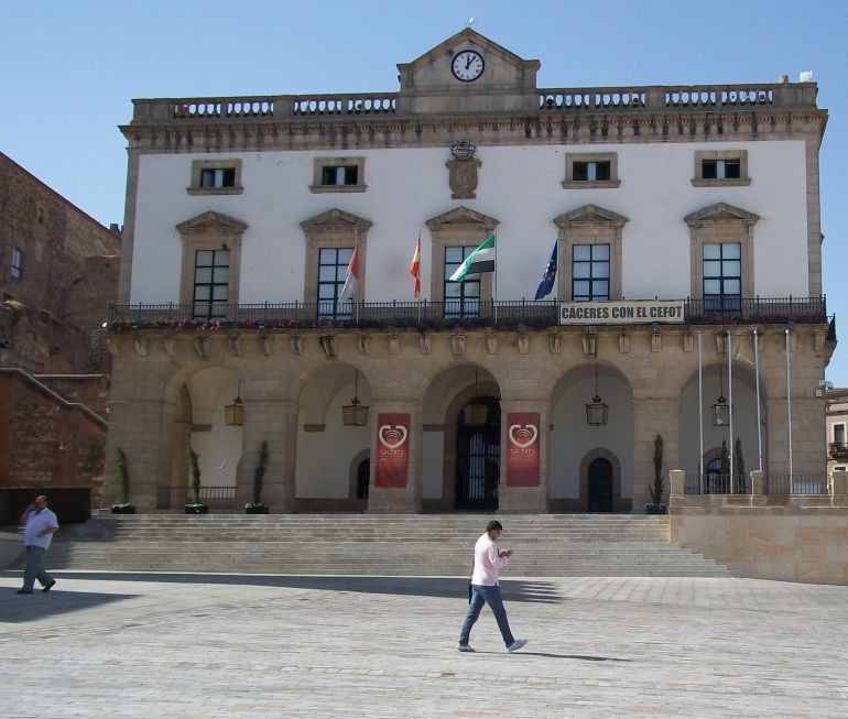 El Ayuntamiento de Cáceres intentará superar las 100 contrataciones con El Ayuntamiento de Cáceres intentará superar las 100 contrataciones con