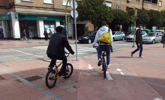 Bicicletas: Alcalá perfila sus 'calles tranquilas' mientras Torrejón apuesta por el carril bici