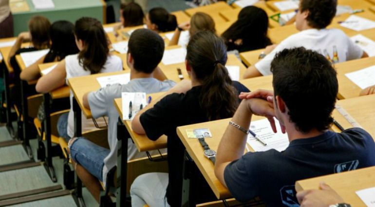 Los alumnos que tengan asignaturas pendientes de Bachillerato no tendrán que hacer reválida para ir a la universidad