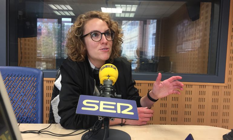 Virginia Hernández, alcaldesa de San Pelayo, en los estudios de Radio Valladolid
