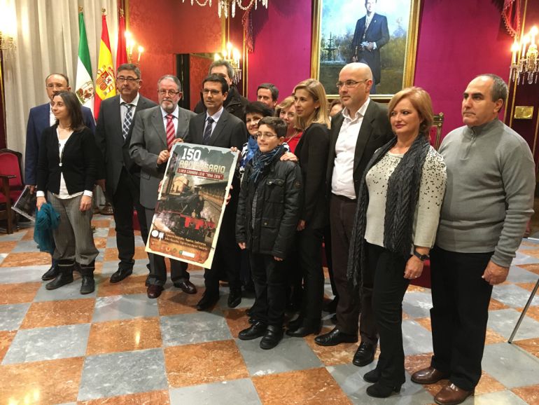 Presentación de los actos del 150 aniversario de la llegada del ferrocarril a Granada en el Ayuntamiento de la ciudad
