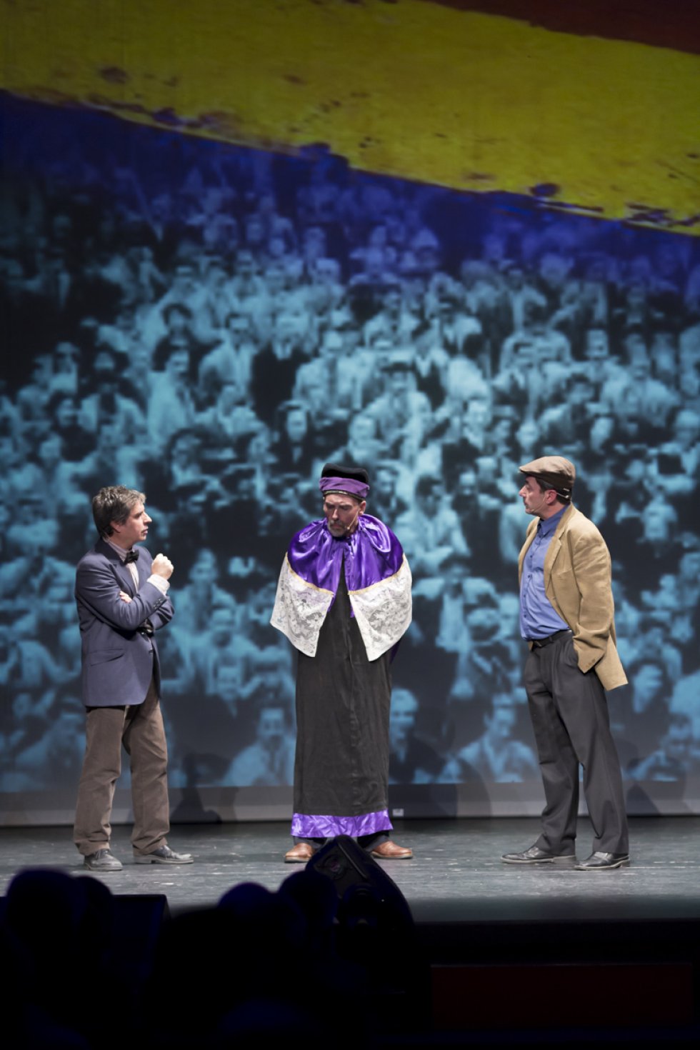 Teatro del Limbo recreó el momento en que Victorio Macho vio peligrar la inauguración del Cristo del Otero por tratarse de una obra de carácter religioso tras la llegada de la II República Teatro del Limbo recreó el momento en que Victorio Macho vio peligrar la inauguración del Cristo del Otero por tratarse de una obra de carácter religioso tras la llegada de la II República
