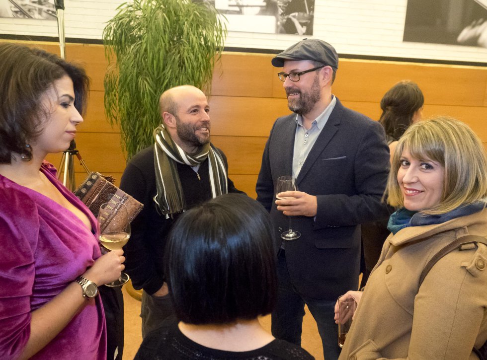 El alcalde Martiño Noriega con el portavoz del grupo En Marea del Parlamento de Galicia, Luis Villares y la diputada Carmen Santos El alcalde Martiño Noriega con el portavoz del grupo En Marea del Parlamento de Galicia, Luis Villares y la diputada Carmen Santos