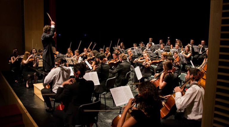 La Orquesta Filarmonía Granada Despide El Año Con ópera Y Mozart ...