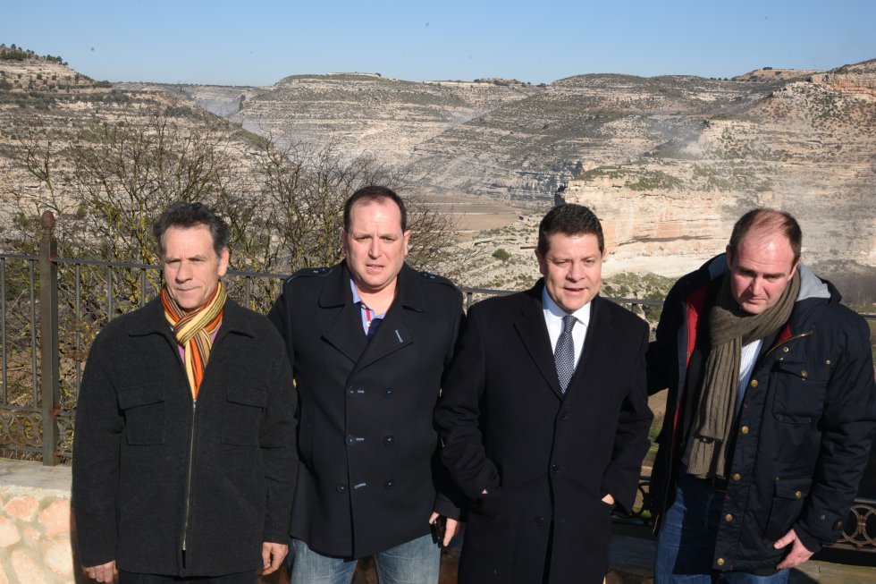 Las imágenes del mensaje de Año Nuevo del presidente Page en Jorquera y Alcalá del Júcar Las imágenes del mensaje de Año Nuevo del presidente Page en Jorquera y Alcalá del Júcar