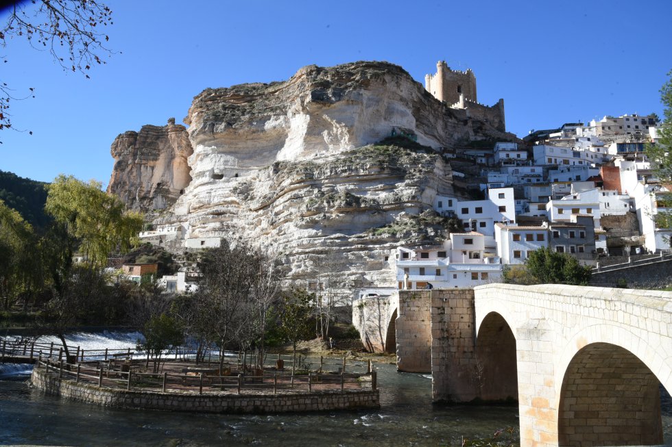 Las imágenes del mensaje de Año Nuevo del presidente Page en Jorquera y Alcalá del Júcar Las imágenes del mensaje de Año Nuevo del presidente Page en Jorquera y Alcalá del Júcar