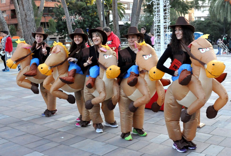 FOTOGALERÍA | Disfraces en la XXXVI San Silvestre Eldense FOTOGALERÍA | Disfraces en la XXXVI San Silvestre Eldense