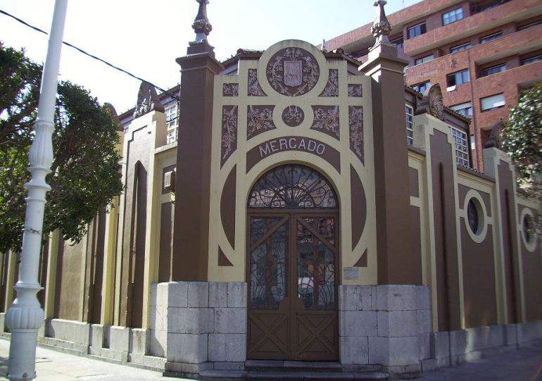 Plaza del mercado de Castro Urdiales.