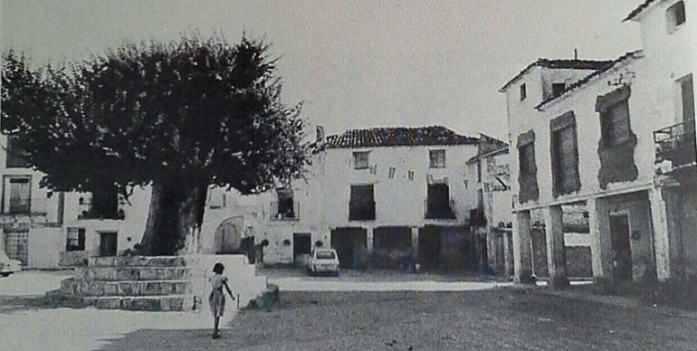 Plaza de Torralba en la segunda mitad del siglo XX.