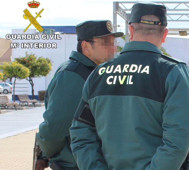 Agentes de la Guardia Civil de Huelva.