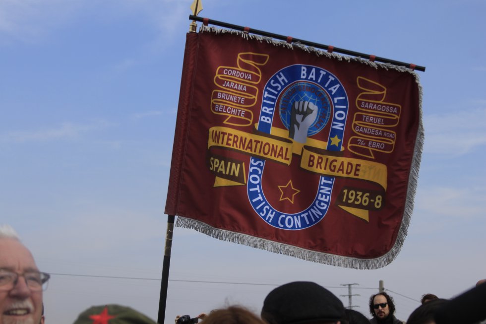 Estandarte de la International Brigade Estandarte de la International Brigade