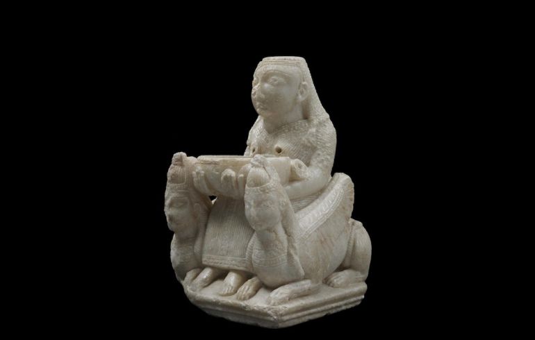 Fotografía de la Diosa de Galera. Estatuilla fenicia encontrada en 1916 en la necrópolis de la antigua ciudad ibérica de Tútugi, en Galera (Granada)