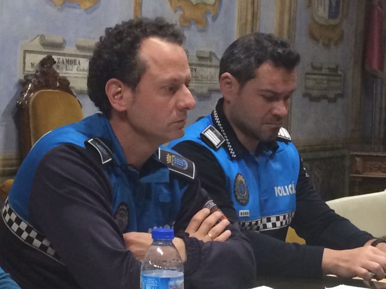 Óscar Escudero, Agente Tutor de Medina del Campo y Juan Manuel González Becerra, Jefe de la Policía Local