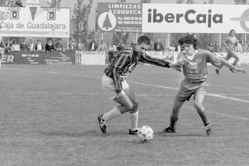 Imágenes del último derbi entre Azuqueca y Guadalajara en el San Miguel (Mayo 1998) Imágenes del último derbi entre Azuqueca y Guadalajara en el San Miguel (Mayo 1998)