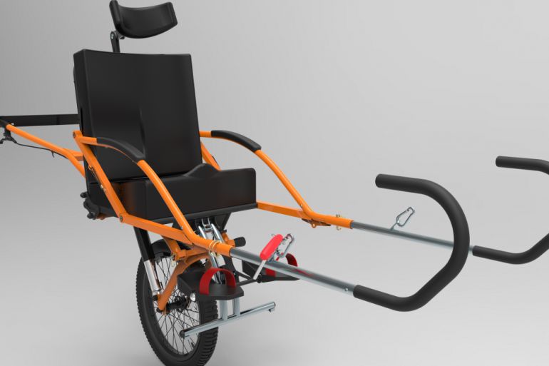 Estrenan silla adaptada la discapacidad para practicar senderismo | Palencia | Actualidad | Cadena