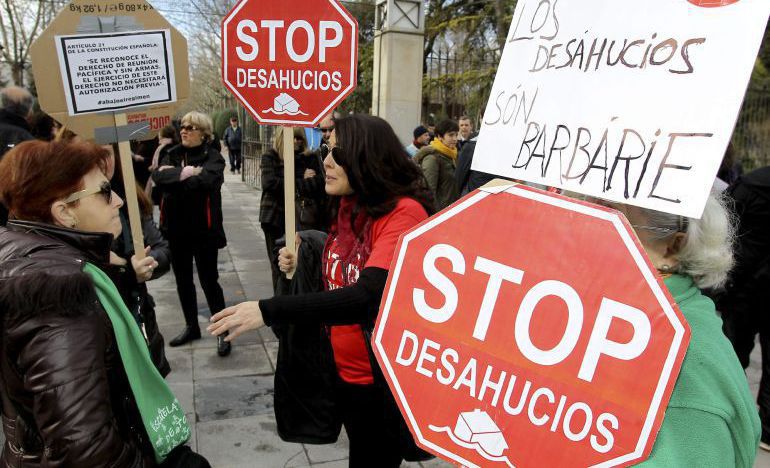 Málaga, Torremolinos, desahucios, juzgado, menores, colegio, exclusión, social: Aplazan un desahucio en Torremolinos ante el riesgo de exclusión social