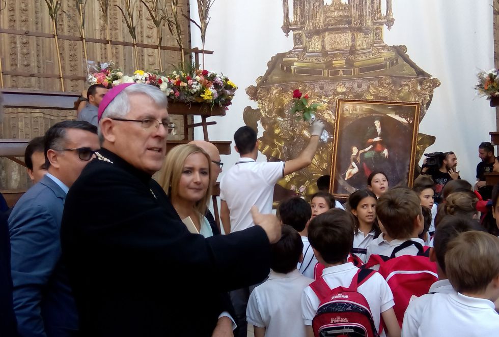 El arzobispo de Toledo, Braulio Rodríguez, en la ofrenda floral El arzobispo de Toledo, Braulio Rodríguez, en la ofrenda floral
