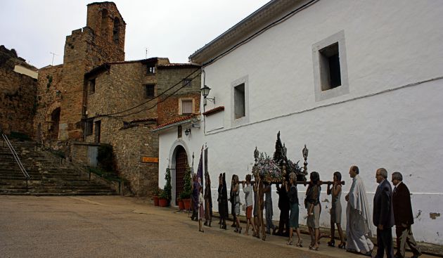 Figura de la procesión en el Paisaje Ilustrado de Cañete.