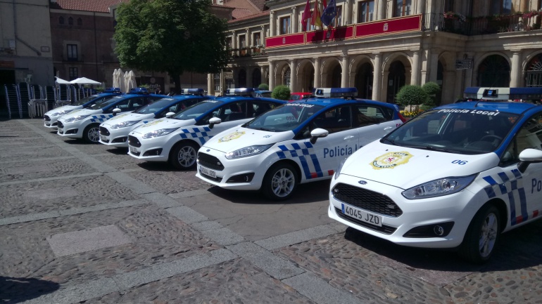 Los primeros seis vehículos que se suman a la flota de la Policía Local