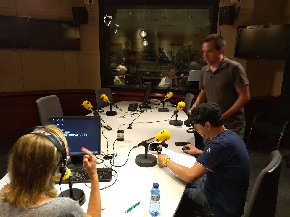 Minutos antes de las 10 de la mañana, el inicio del último Hoy por Hoy de Gemma Nierga Minutos antes de las 10 de la mañana, el inicio del último Hoy por Hoy de Gemma Nierga